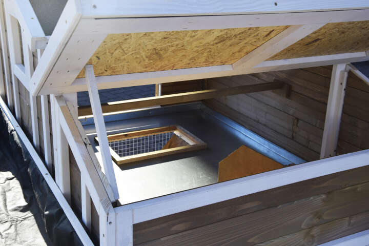 dobar Hühnerstall mit Gehege, Salatbeet, Legebox